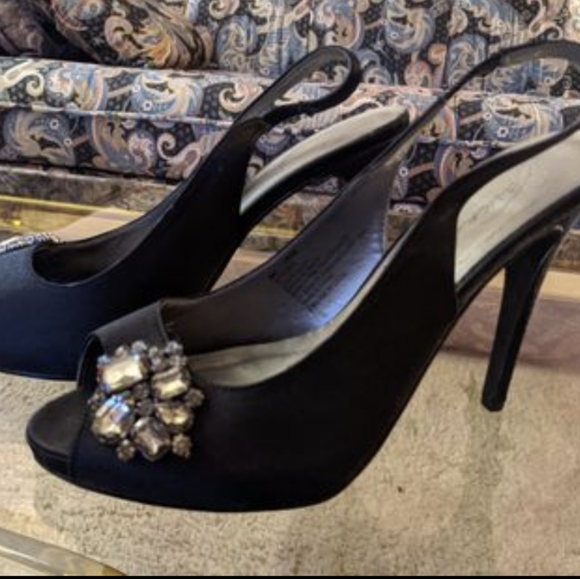 Size 9 Lady Heel - Picture 2 of 4